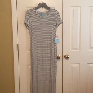 New with tags. Cute dress.